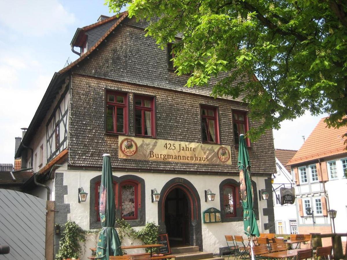 Burgmannenhaus Hotel 3*